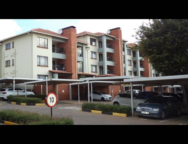 2 BEDROOM APARTMENT FOR SALE IN GREENSTONE HILL